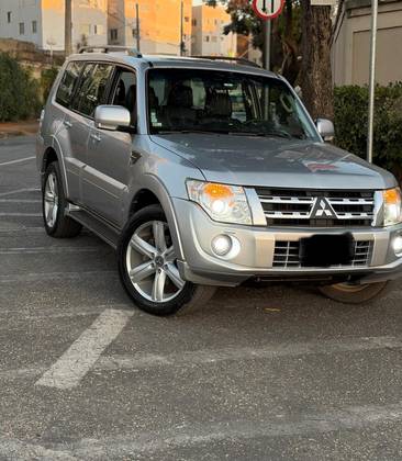 MITSUBISHI PAJERO FULL 3.2 HPE 4X4 16V TURBO INTERCOOLER DIESEL 4P AUTOMÁTICO